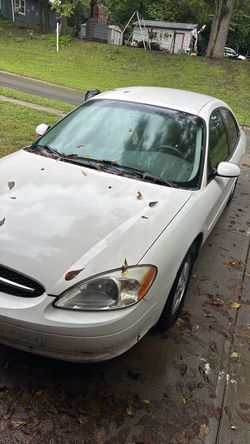 2000 Ford Taurus