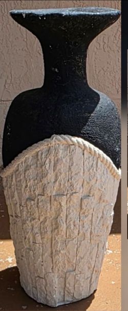 Large tall floor stone black/white vase