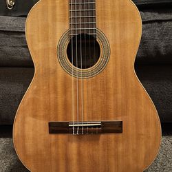 Iberia Classical Guitar (with Hard Case And Tuner)