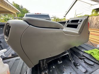 99-06 Silverado/Sierra Light GreyOEM Center Console