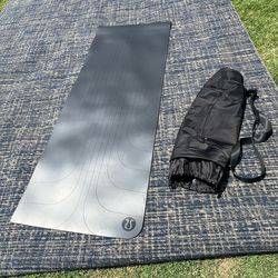 Lululemon 5mm align yoga mat and bag