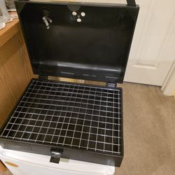 BBQ grill / Charcoal.
