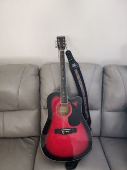 Huntington Guitar and strings and case set