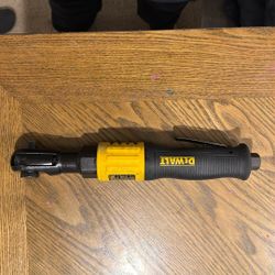 3/8 in. Pneumatic Ratchet Dewalt