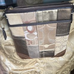 Bolsa Color Dorado Confinada Marca Coach