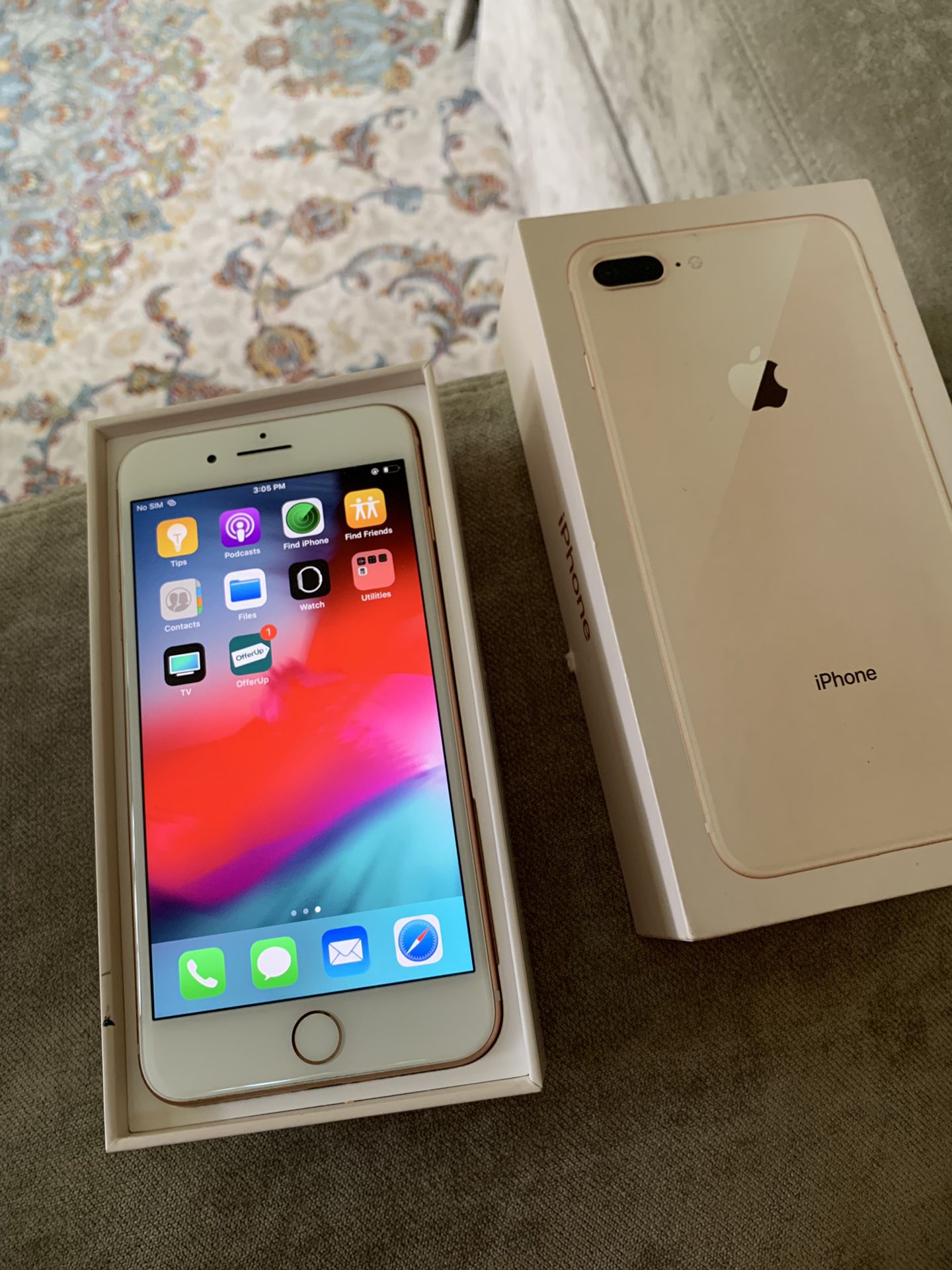 IPHONE 8 plus like new / need gone today