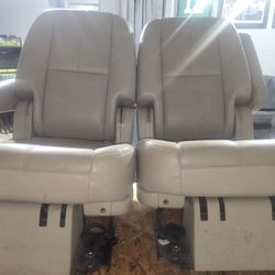 Rear Captain Seats