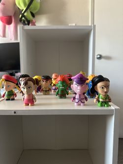 Simpsons And Street Fighter Kidrobot Figures 