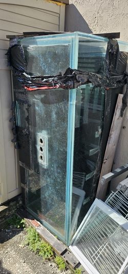 Pecera Grande Necesita Sellado 150 Galones -150 Gal Fish Tank