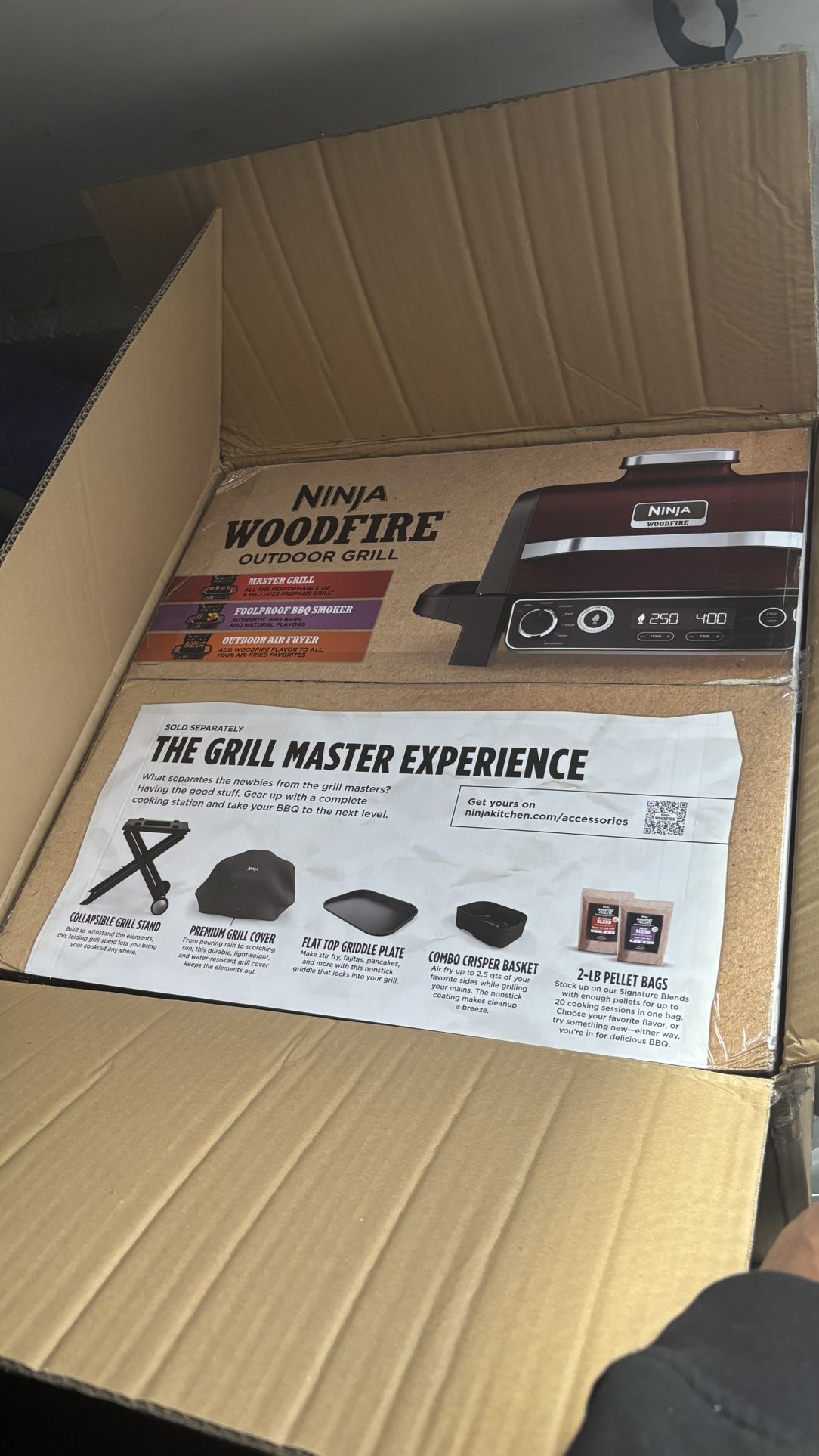 Ninja Woodfire Electric Outdoor Grill