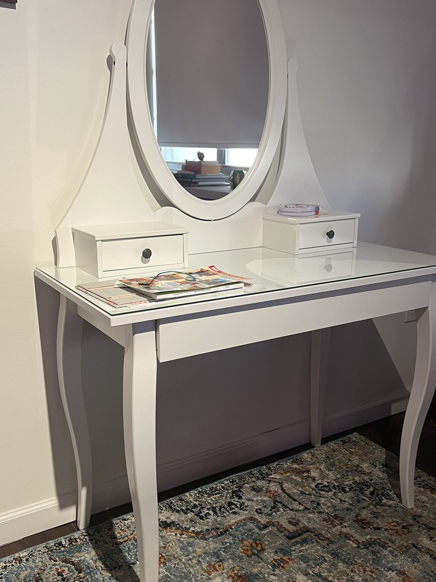 Makeup Vanity for Sale in North Miami Beach, FL OfferUp