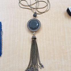 Pendant Reversible And Removable Tassel 