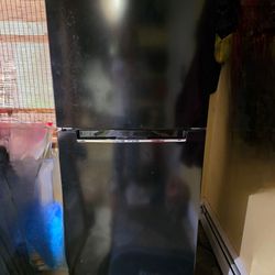 Magic Chef Top Freezer Refrigerator