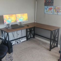 Corner Desk