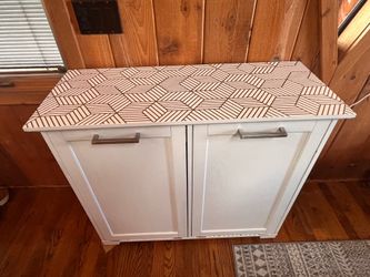Kitchen Trash bin cabinet with air purification