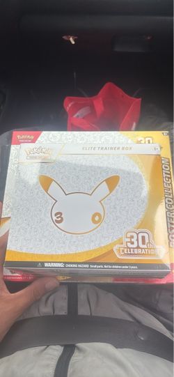 Pokemon 30th anniversary etb