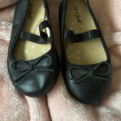 Little Girl Flats 