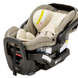 Graco SnugRide SnugLock Extend2Fit 35 Infant Car Seat