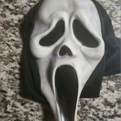 GEN 2 POLY SHROUD SCREAM MASK