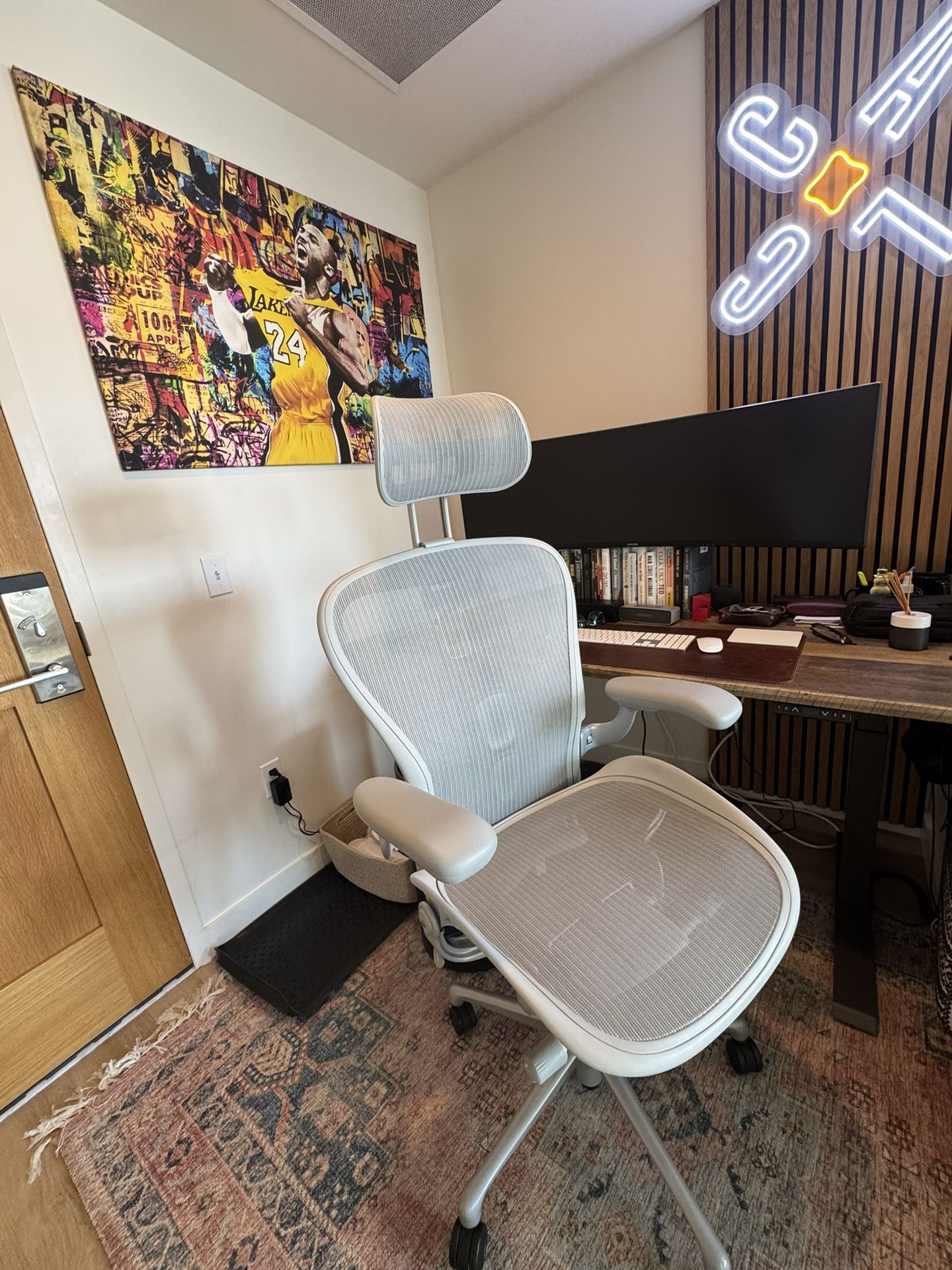 Herman Miller Arron Chair Size C