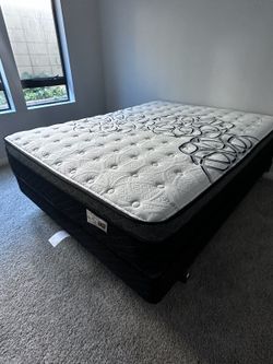 King Size Pillow Top Mattress 12"    new Mattress in a plastic sealed.     We offer same day delivery