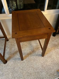 Corner Table