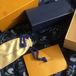 LV Women’s Sunglasses 