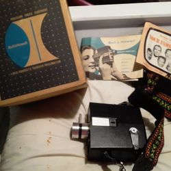Vintage Bell & Howell Zoomatic 8mm Movie Camera Director Series with All Original Instr. Literature, Box, Strap