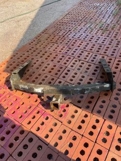 Tow Hitch / Towing Package 