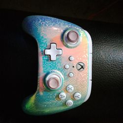 Xbox One 
PowerA Advantage Wired Controller