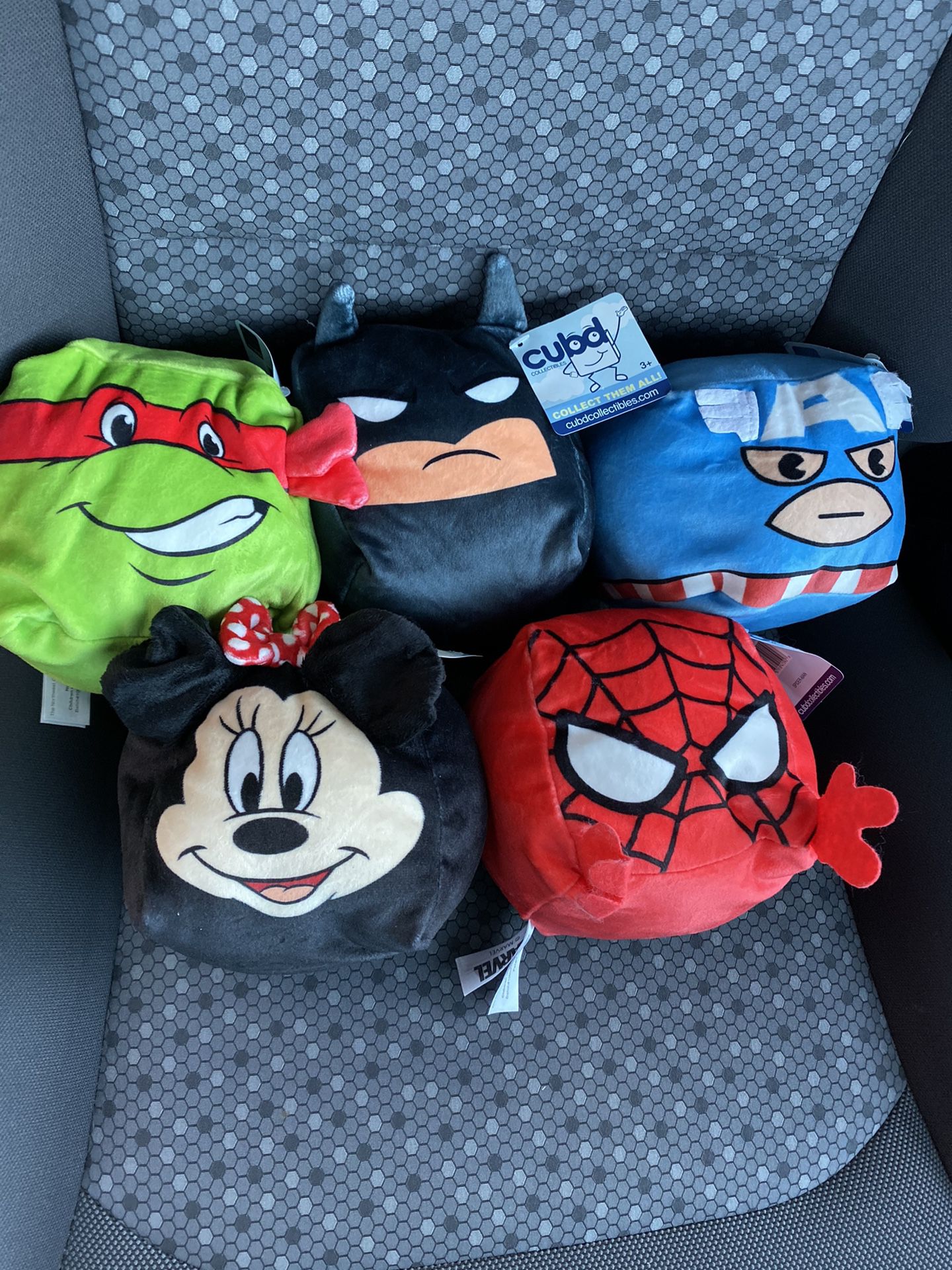 Cubd plushie pillows Spider-Man Minnie Captain America Batman Raphael (ninja turtles)