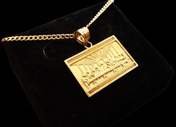 FATHERS DAY SPECIAL NEW 10K GOLD LAST SUPPER PENDANT WITH CHAIN