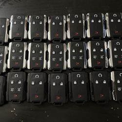 GMC Chevrolet Chevy Silverado 1500 Sierra Yukon Tahoe Suburban Canyon Colorado Box Truck Remote Fob