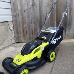 Like-New Ryobi ONE+ 18Volt 13" Inch Cordless Battery Push Lawnmower Kit 