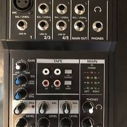 Mackie Mix5 Portable Mixer