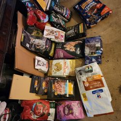 Dog Foods And Cat Foods At Discounted Prices.