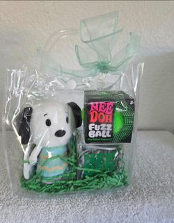 NeeDoh Fuzz Ball and Itty Bitty Snoopy Gift