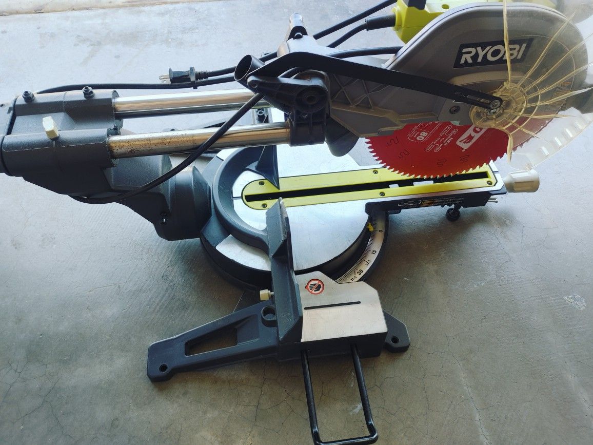 Ryobi 12" sliding miter saw