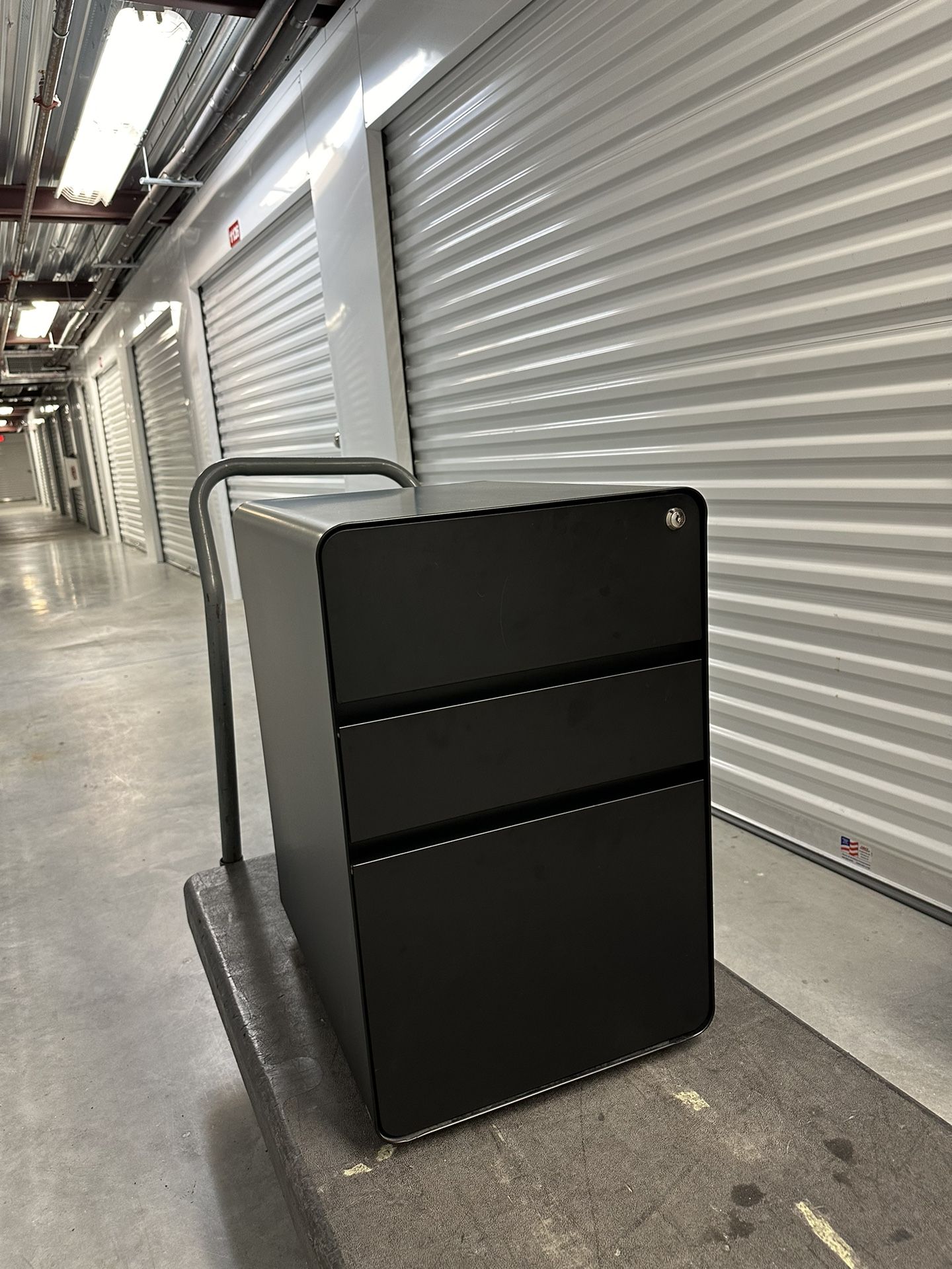 NEW Filing Cabinet With Key