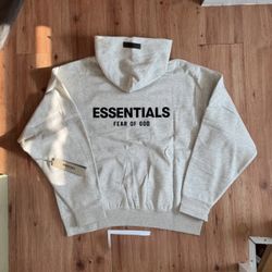 🧥 Fear of God Essentials Hoodie Light Oatmeal 🆕 100% Authentic | Brand New | Sealed with Tags  📏 All Sizes Available: XXS • XS • S • M • L XXL XL 