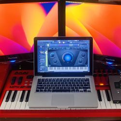 MacBook Pro 13” Studio Multimedia Solutions 