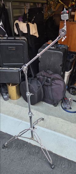 PEARL DOUBLE BRACED  BOOM STAND GREAT QUALITY