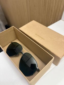 Burberry Aviator Sunglasses with Box