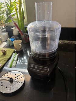 FOOD PROCESSOR - FREE