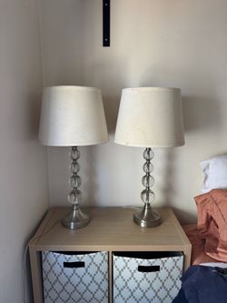 2 lamps