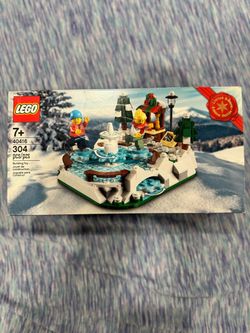 LEGO 40416 Ice Skating Rink Limited Edition Set