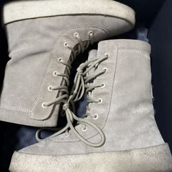Yeezy season 2 Crepe boot  Size 10