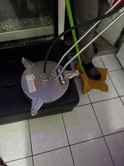 Cleaning machine