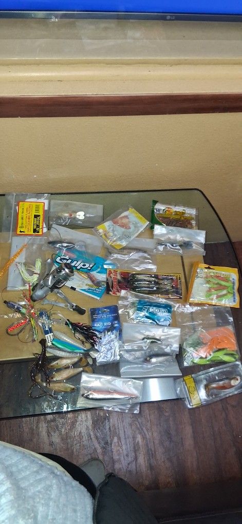 Vintage Fishing Lure And Reel Grab Bag