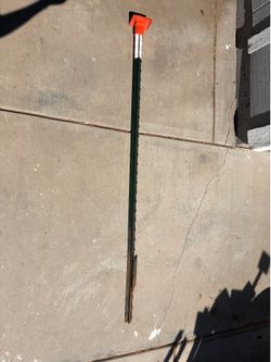 40 Metal Posts for Sale – $5 Each or $150 for the Whole Lot